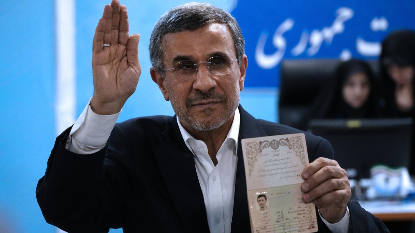  Mahmoud Ahmadinejad