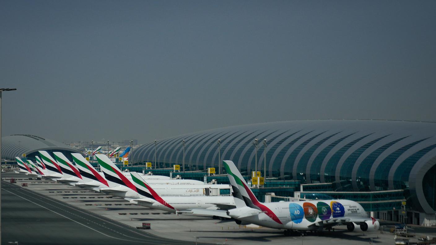 L'aeroporto di Dubai ha ripreso le operazioni, ma il numero dei collegamenti è fortemente ridotto