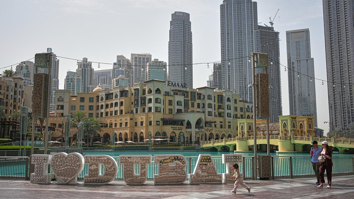 Tra i grattacieli di Dubai