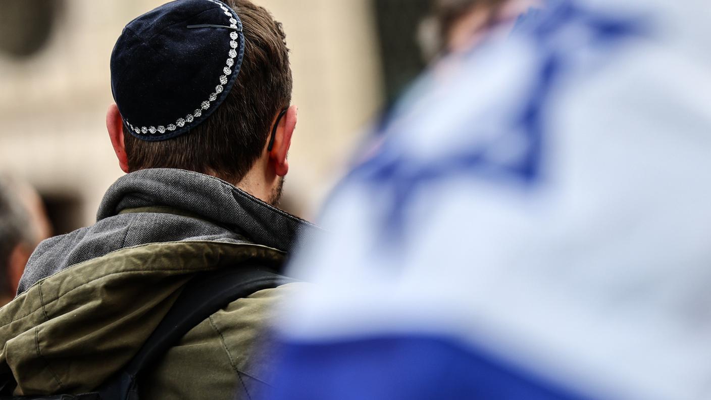 Il numero di episodi antisemiti nella Confederazione è rimasto elevato nel 2025.