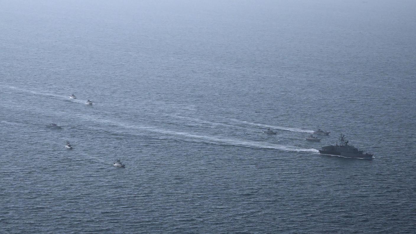 Esercitazioni iraniane nello Stretto di Hormuz