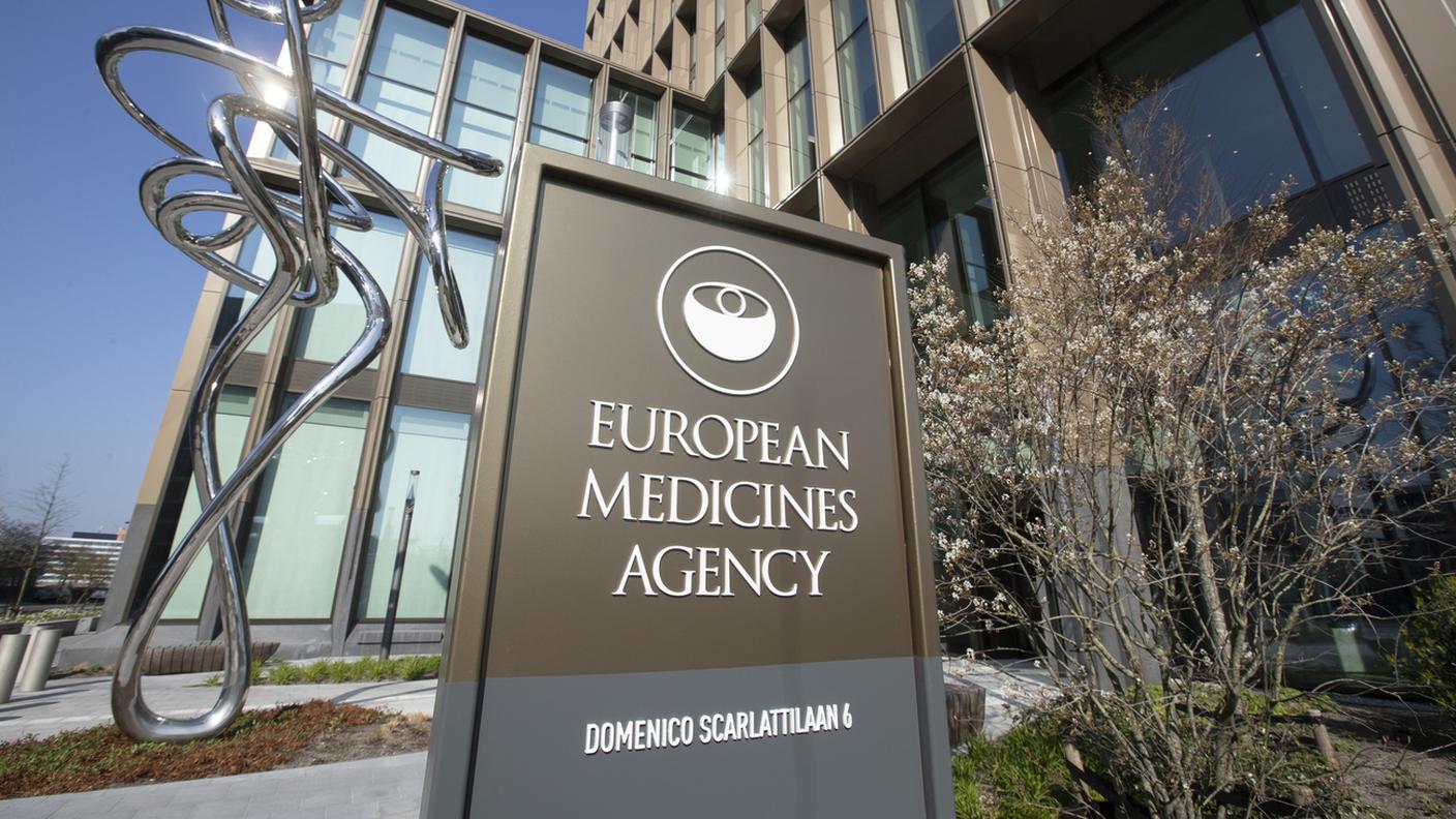 L'EMA riconosce "possibili" legami tra il vaccino anti-coronavirus J&J e le “rare” trombosi