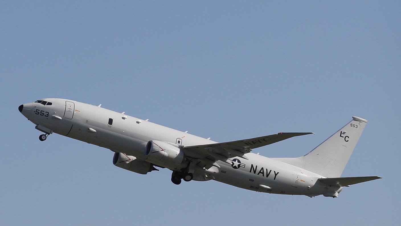 Un aereo Poseidon statunitense che partecipa alle ricerche