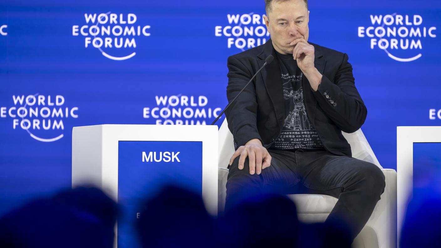 Elon Musk accusato di aver imbrogliato gli azionisti
