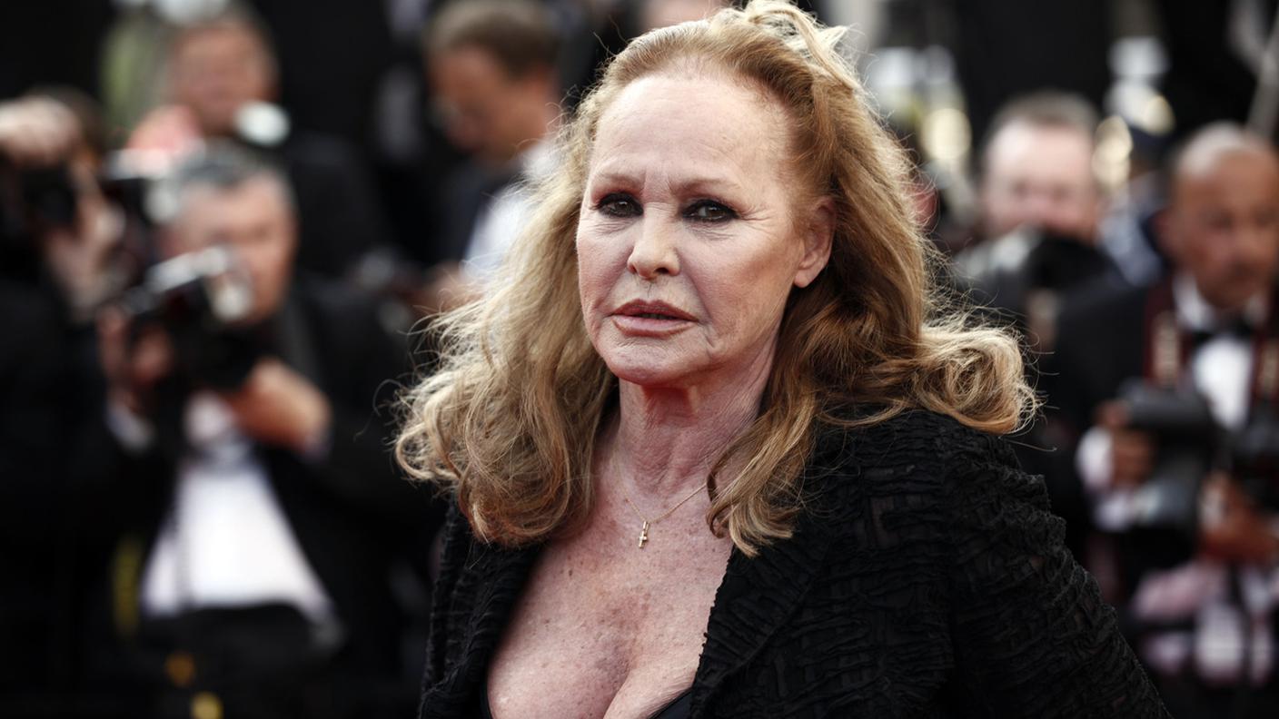 Ursula Andress in una foto di alcuni anni fa