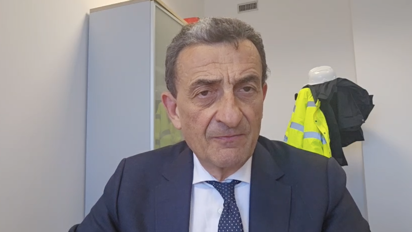 Davide Tabarelli, promotore di una società di ricerca sull'energia e sull'ambiente, è docente presso l'Università di Bologna