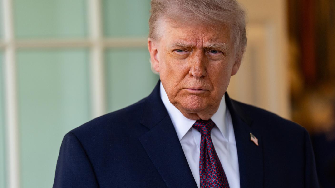 Il capo della Casa Bianca, qui ripreso ieri durante alcune dichiarazioni ai giornalisti