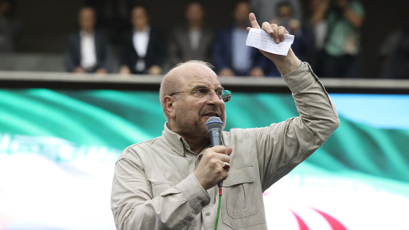 Il presidente del Parlamento iraniano Mohammad Bagher Ghalibaf ha minacciato di chiudere ancora lo Stretto di Hormuz