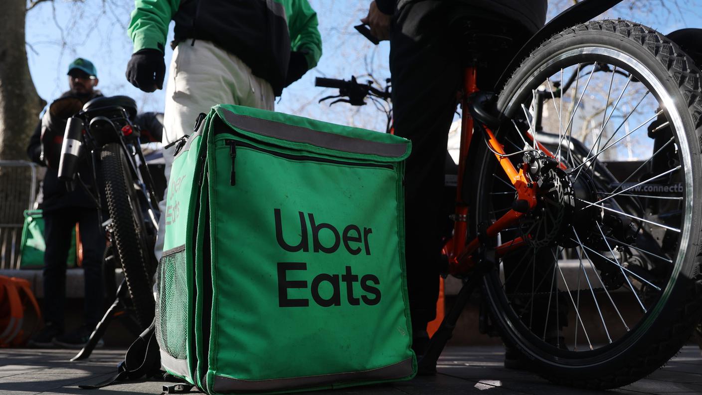 Quattro associazioni francesi hanno denunciato con motivazioni gravi i gestori delle società di trasporto pasti 