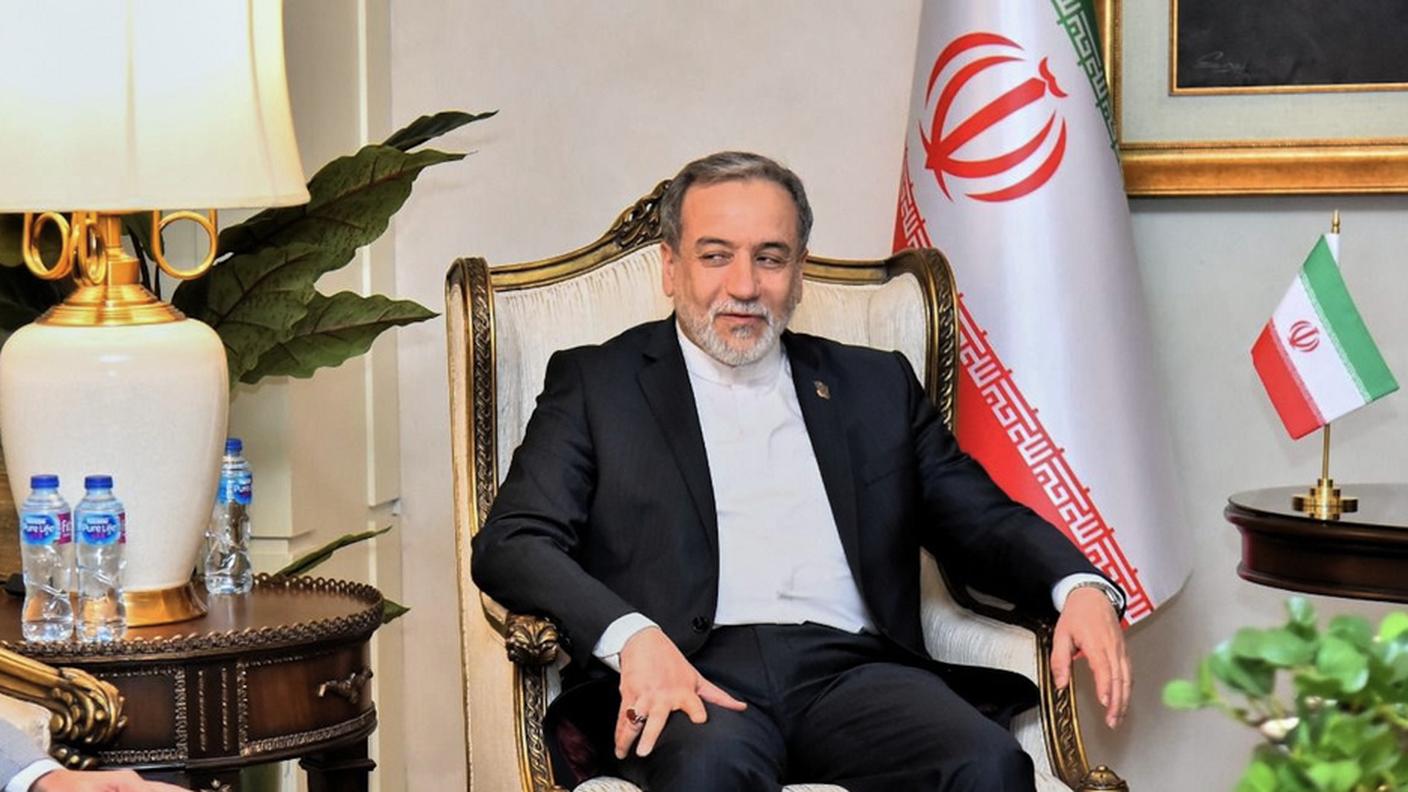 Sfuma il nuovo round negoziale tra Iran e Stati Uniti, il ministro iraniano degli Esteri lascia il Pakistan