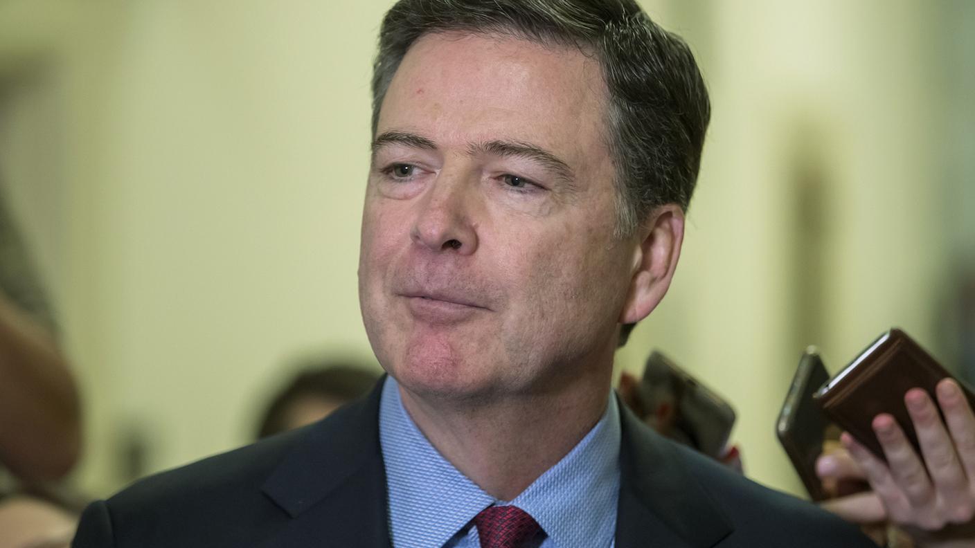 L'ex direttore dell'FBI Comey stava indagando sulle interferenze rusxse nelle elezioni presidenziali USA 2016 quando Trump lo licenziò