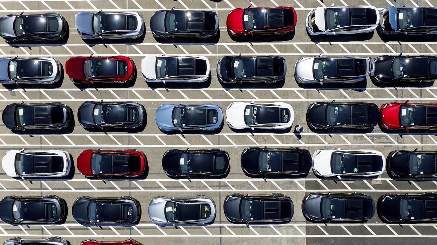 Auto in attesa di sdoganamento