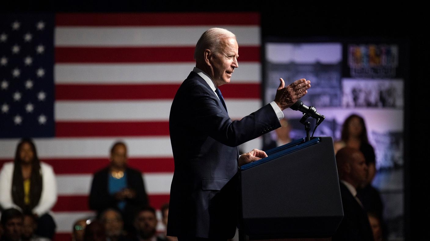 Joe Biden parla davanti a sopravvissuti e discendenti di chi scampò alla strage di un secolo fa