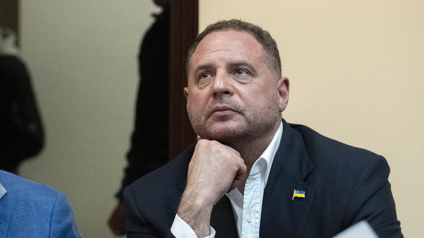 Andriy Yermak durante una convocazione da parte dei magistrati ucraini a Kiev martedì