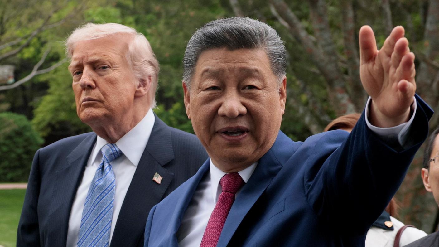 I due leader visitano il giardino di Zhongnanhai