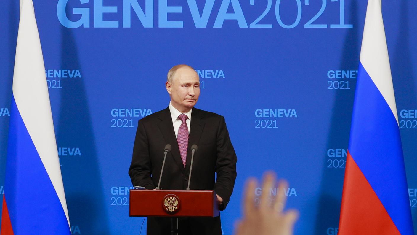 Vladimir Putin in conferenza stampa