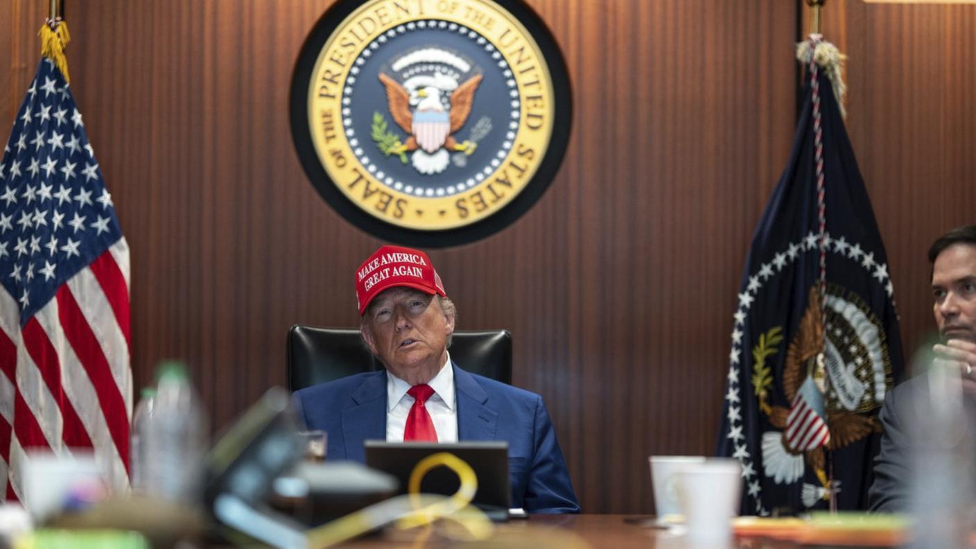 Il presidente americano nella "Situation Room" alla Casa Bianca