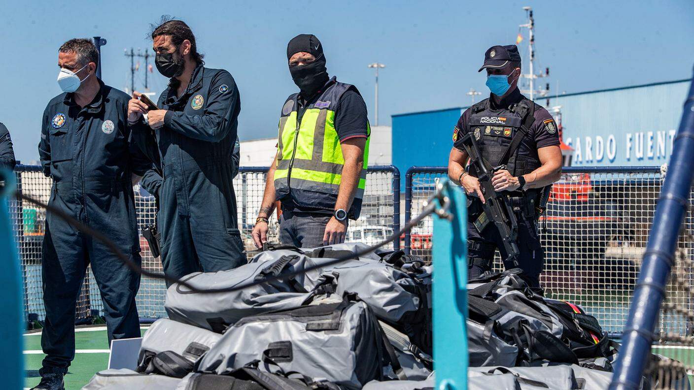 Una tonnellata di cocaina è stata appena sequestrata in Spagna, a Cadiz