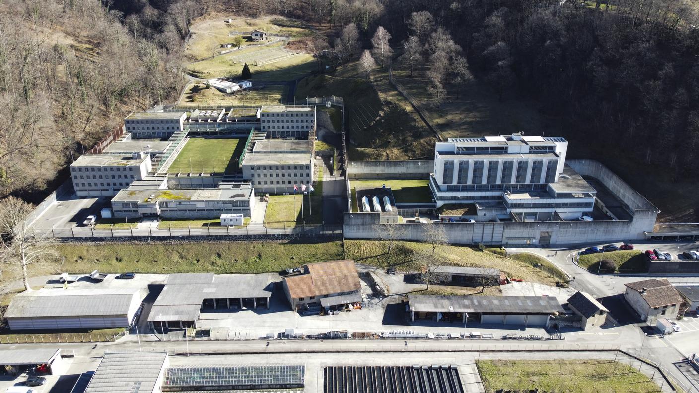 Una veduta aerea del penitenziario cantonale, dove si svolgerà il dibattimento