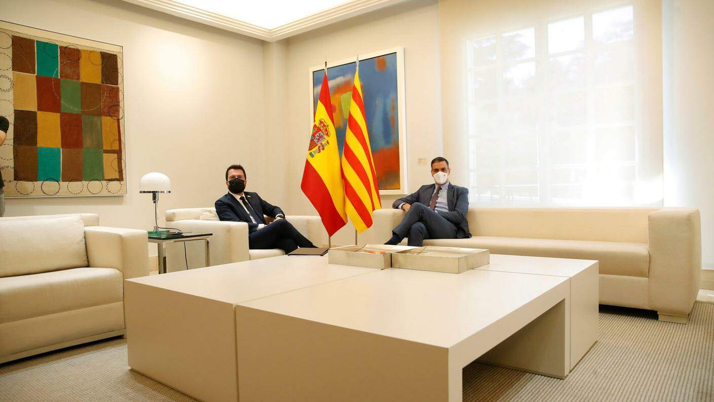 Aragonés e Sanchez durante il loro incontro di oggi nella capitale