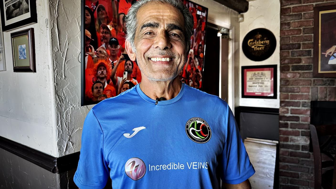 Nader Adeli, allenatore Arya FC