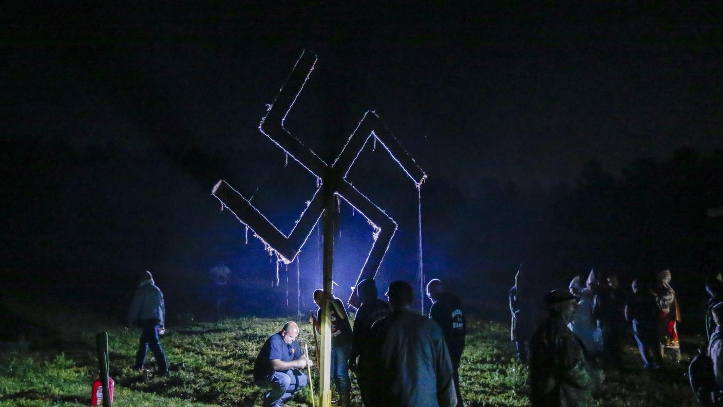 I simboli nazisti non potranno essere mostrati in pubblico, in nessun caso
