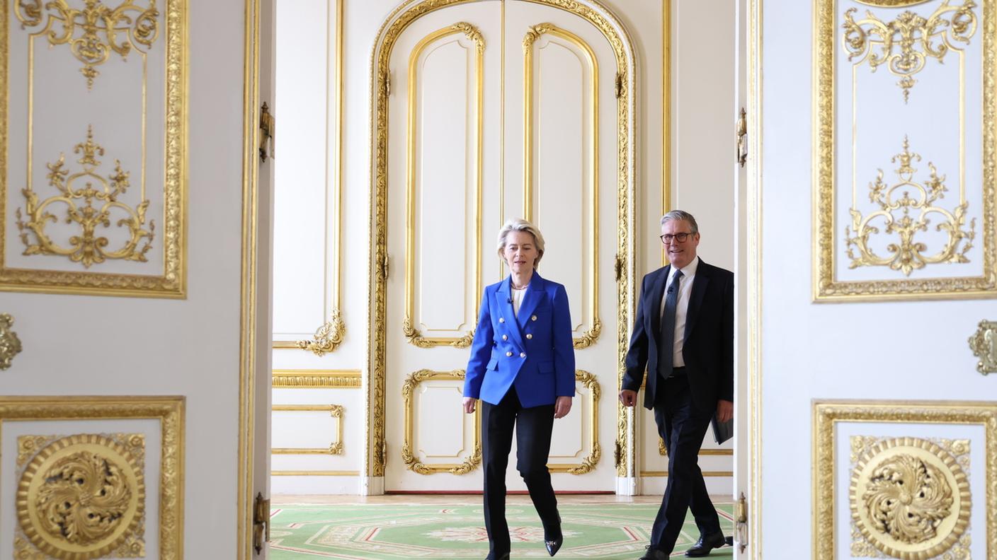 Ursula von der Leye e Keir Starmer