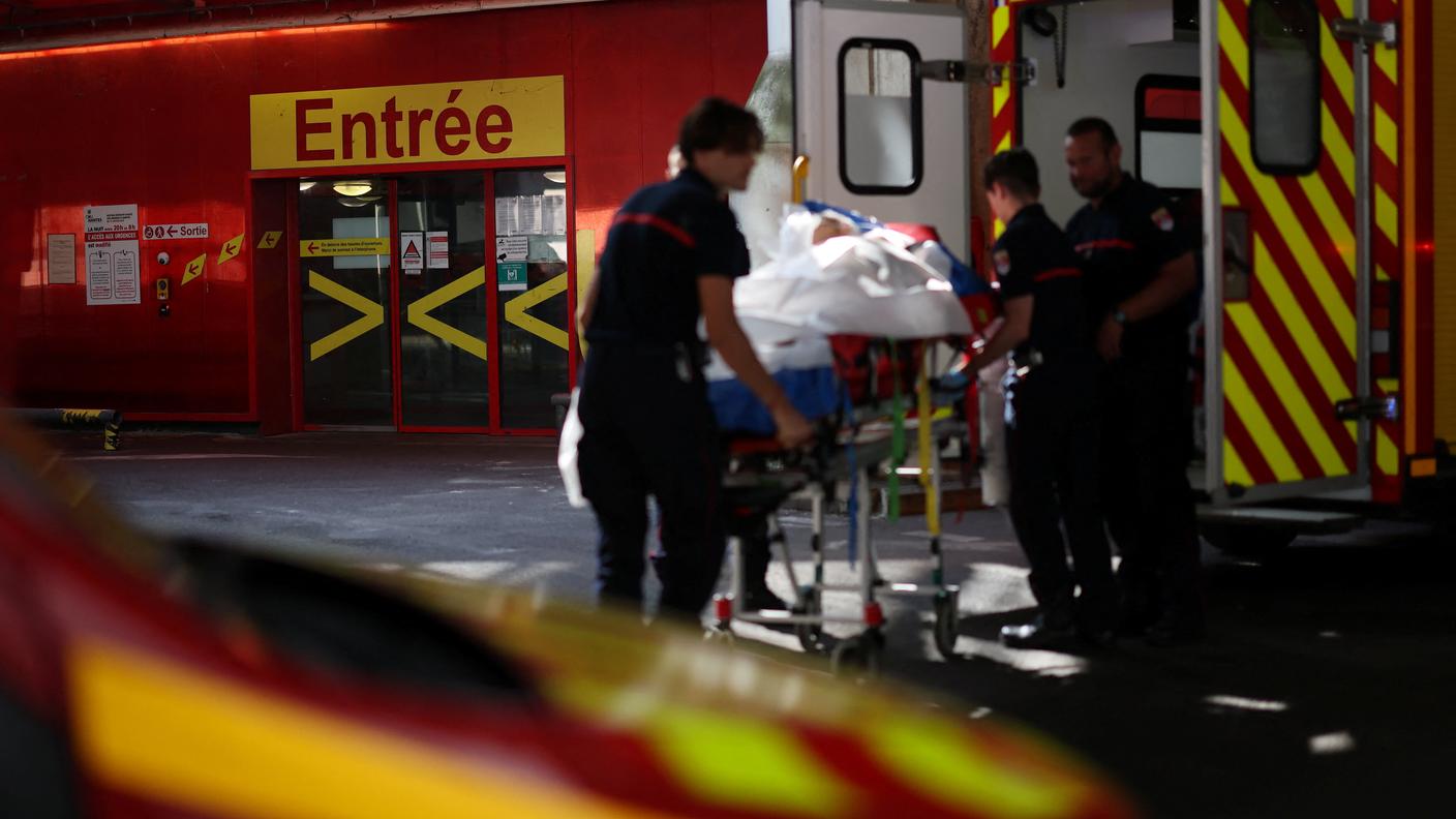 Il sistema sanitario francese è sotto pressione