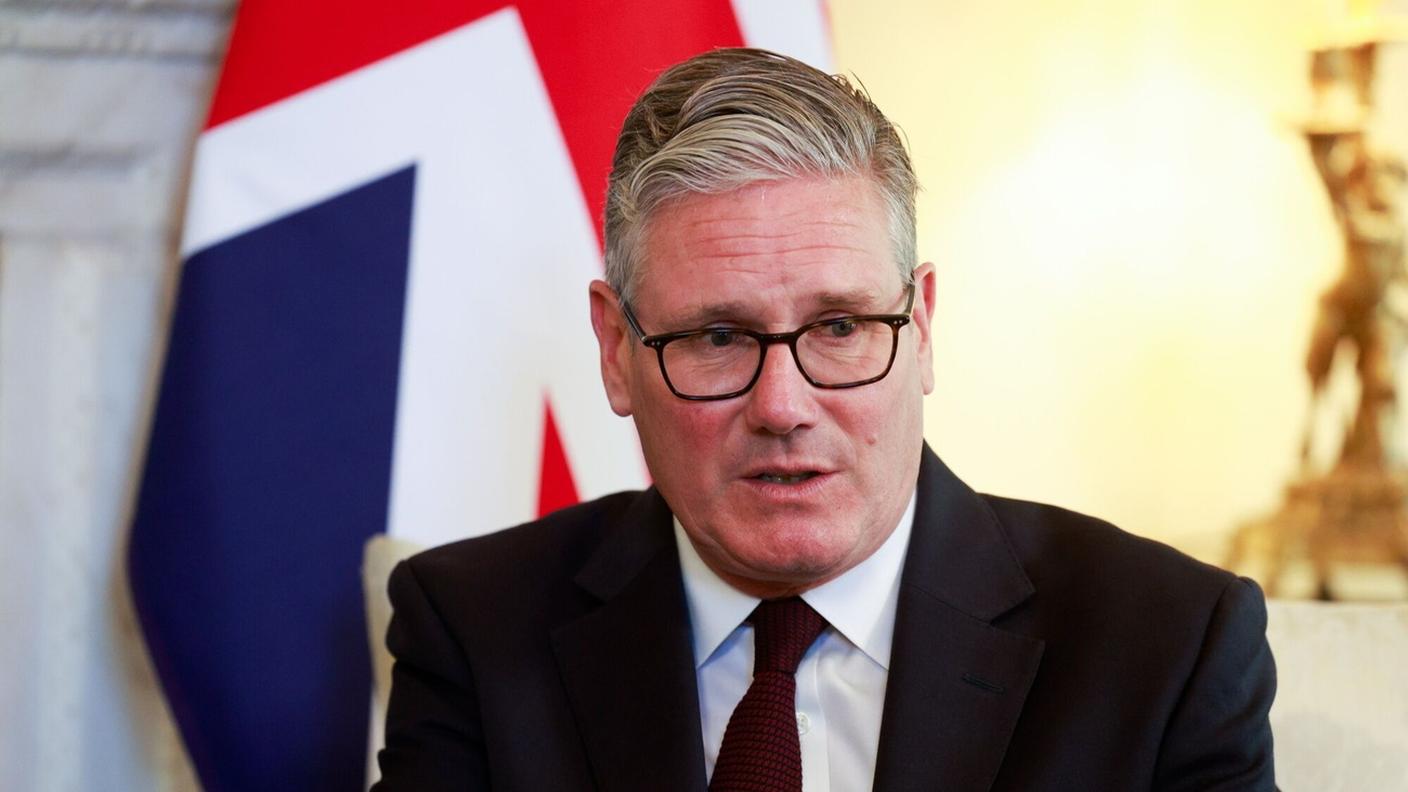 Il premier britannico uscente Keir Starmer