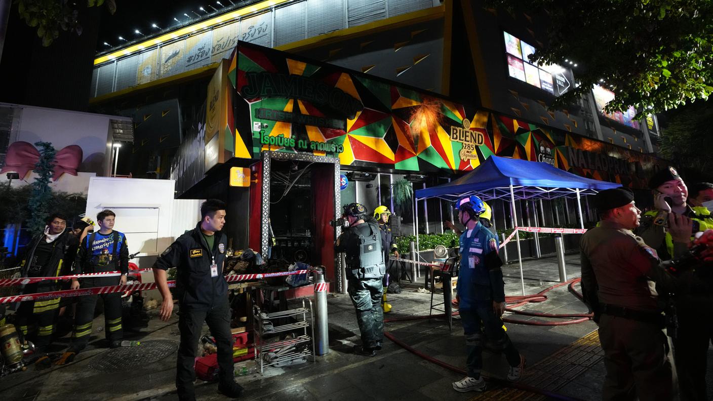 L'incendio è scoppiato interno a mezzanotte