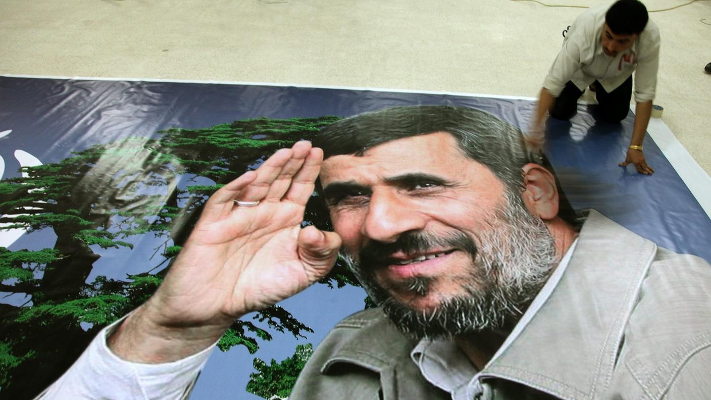 Mahmud Ahmadinejad, un ritorno alla ribalta morto sul nascere