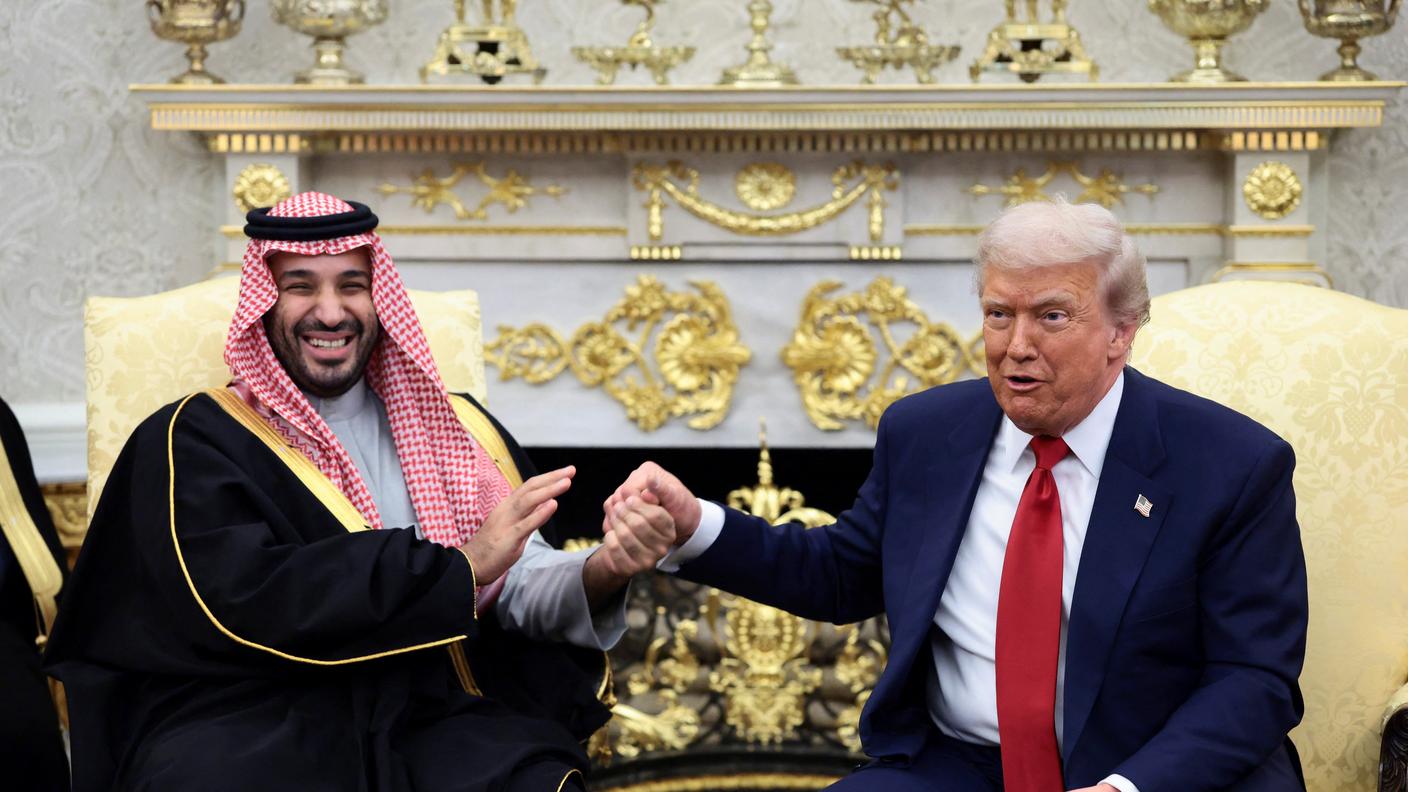 Il presidente USA Donald Trump assieme al principe saudita Mohammed Bin Salman in una foto dello scorso novembre