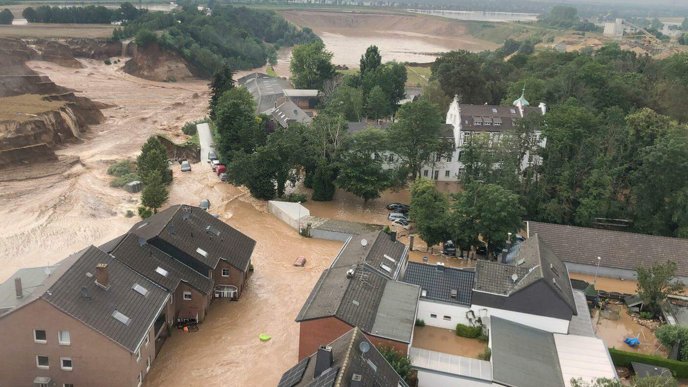 Le inondazioni nella zona di Erftstadt-Blessem, in Germania