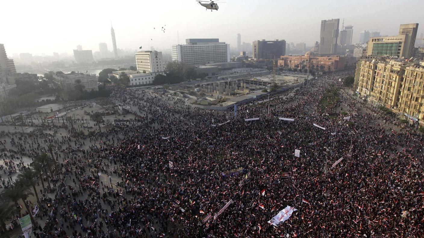 Un'immagine di piazza Tahrir scattata da un elicottero sabato pomeriggio