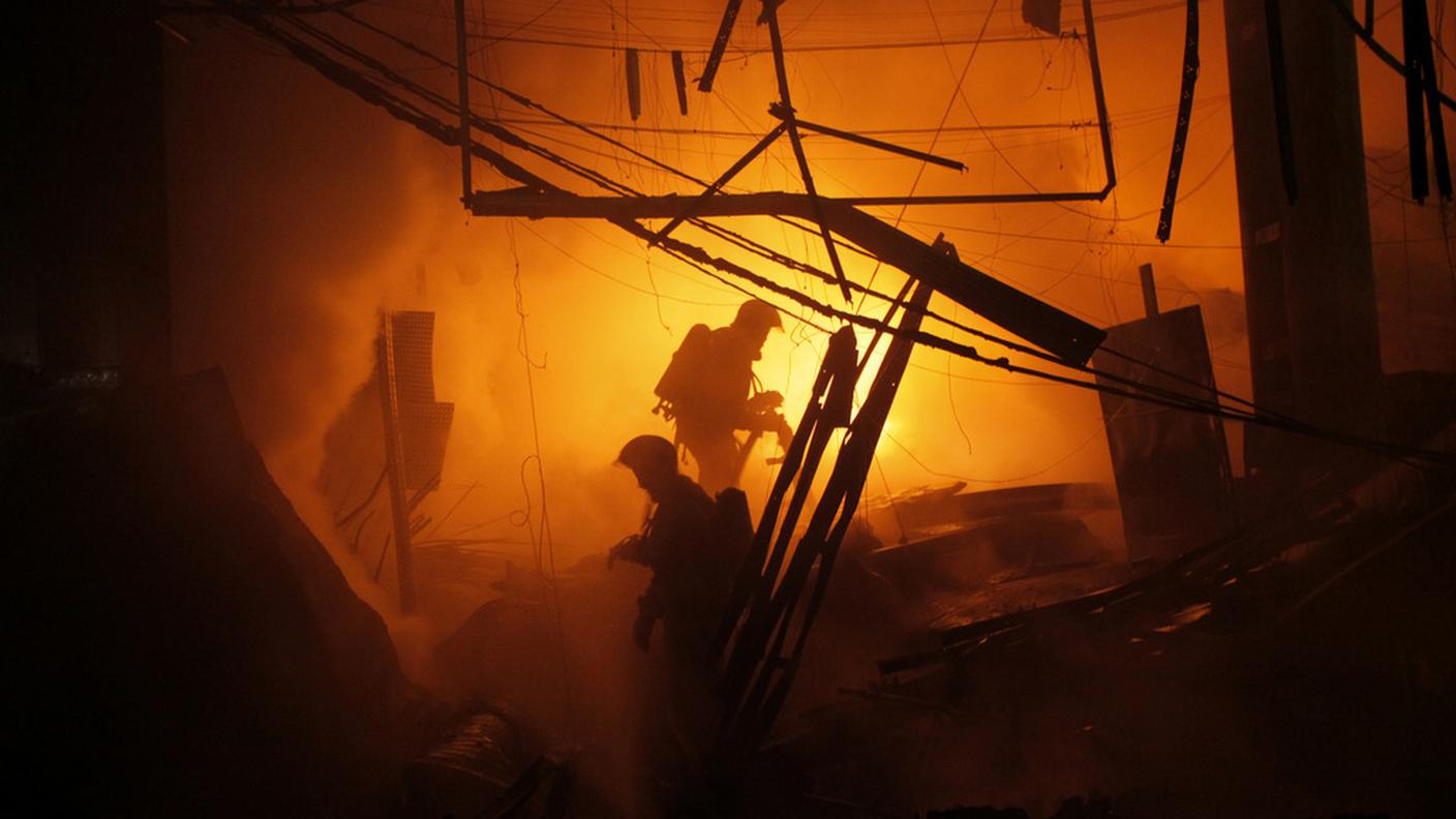 incendio Pietroburgo Russia 2012 ky.JPG