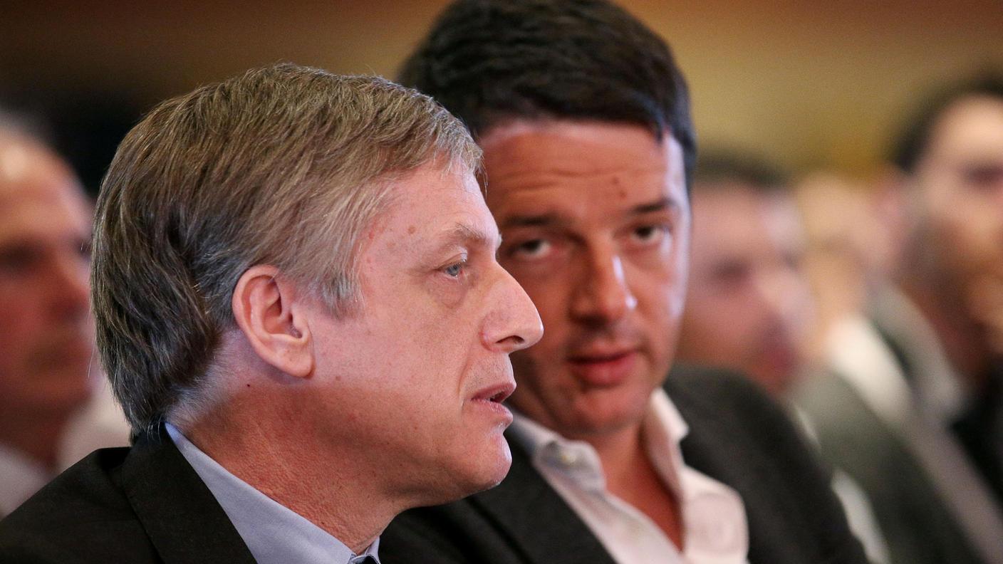 L'ex presidente, in primo piano, e il segretario