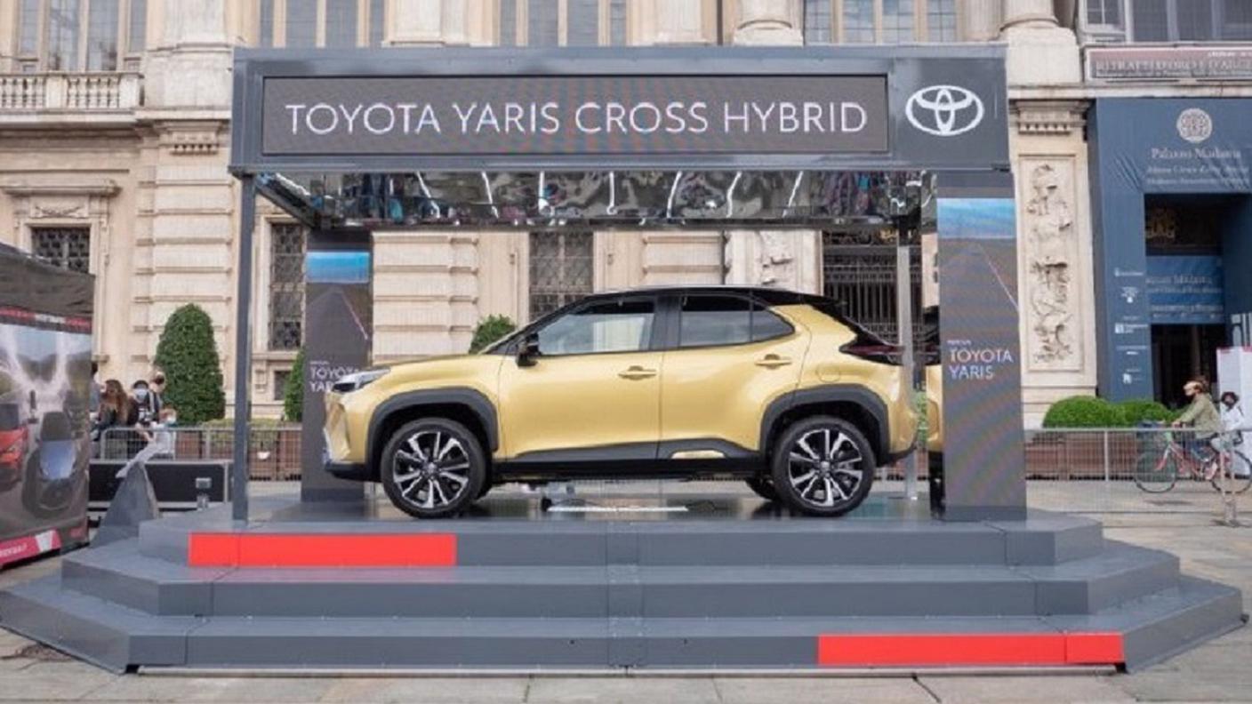 La Yaris Cross Hybrid ha esordito durante l'evento cinematografico di Locarno
