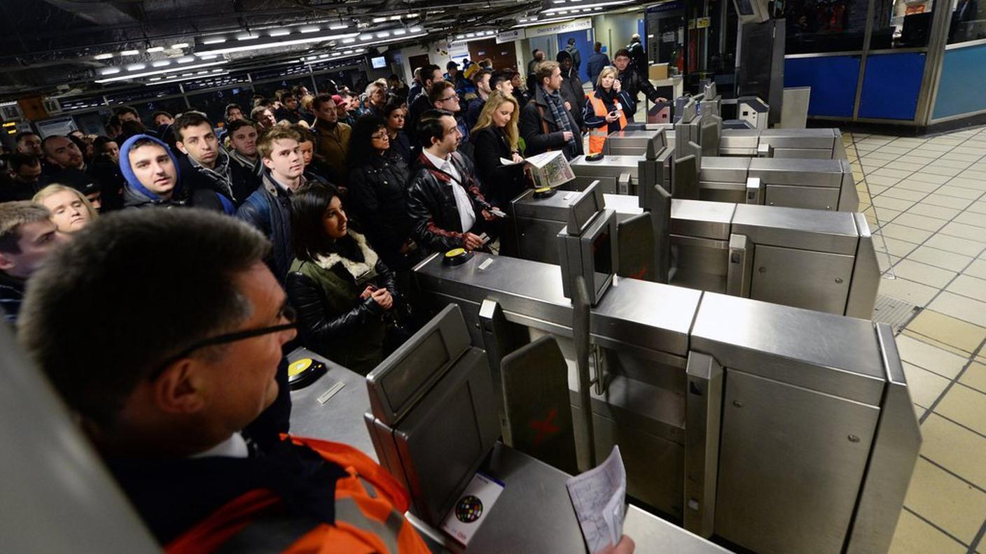 Londra tube10 ky.JPG