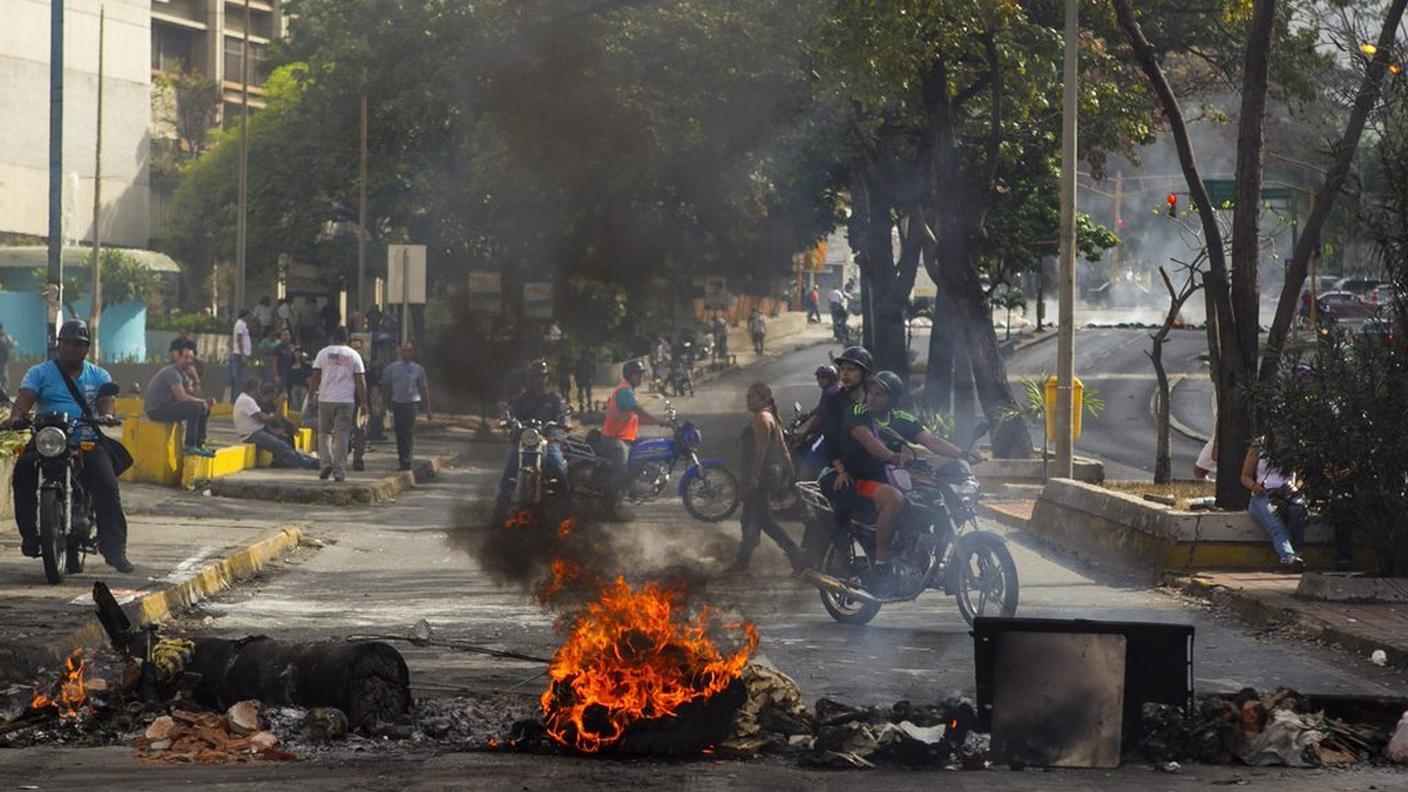 venezuela7 19.2.14 ky.jpg