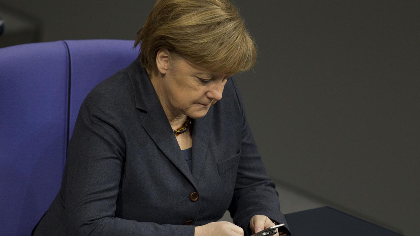 merkel telefono ky.JPG