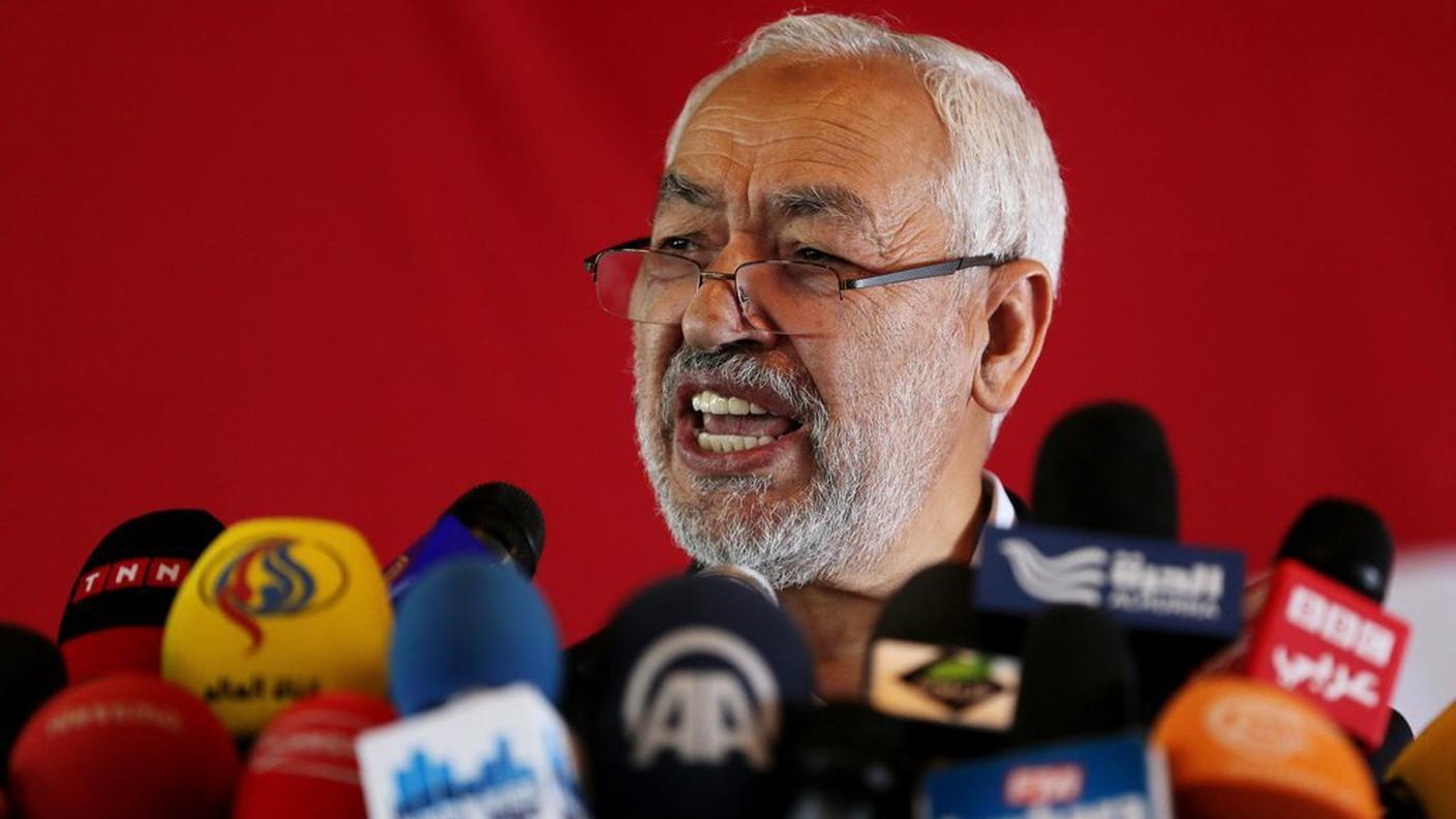 Il leader del partito islamista tunisino Ennahda, Rached Ghannouchi