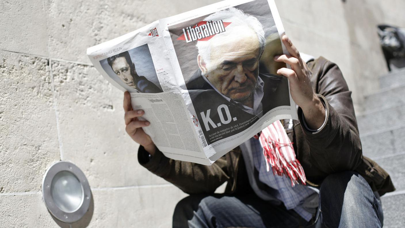 Liberation quotidiano giornale gauche Parigi 17.5.2011 ky.JPG