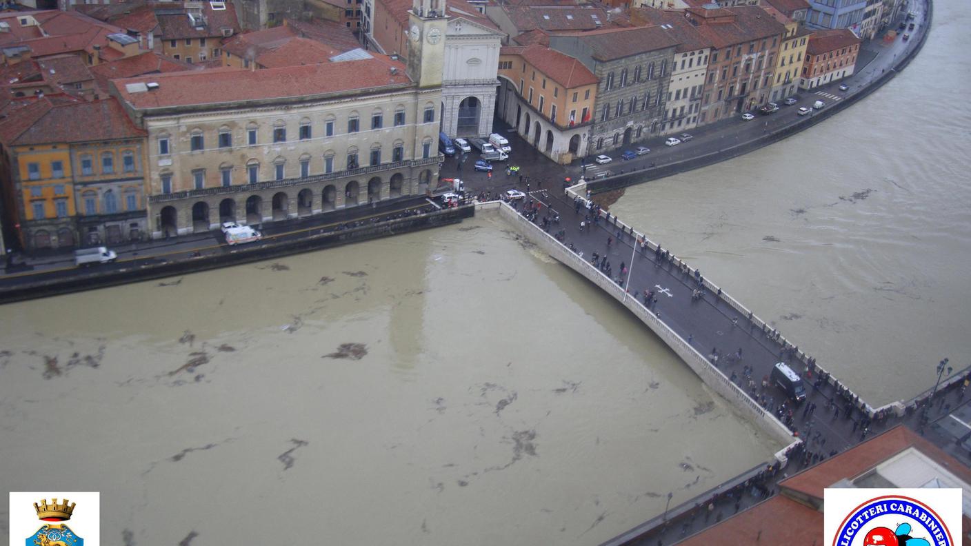 maltempo arno pisa ansa.jpg