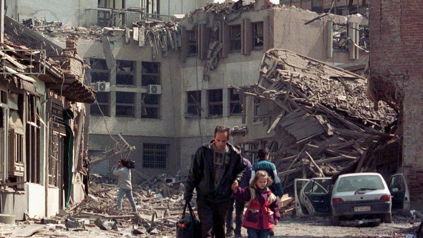 Edificio distrutto a Pristina