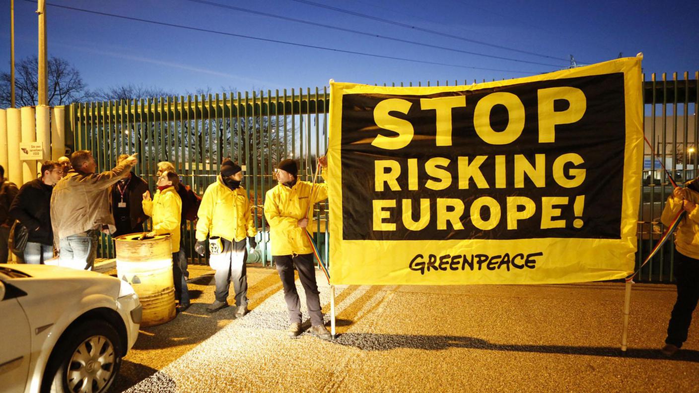 greenpeace 1 Fessenheim 18.3 ky.JPG
