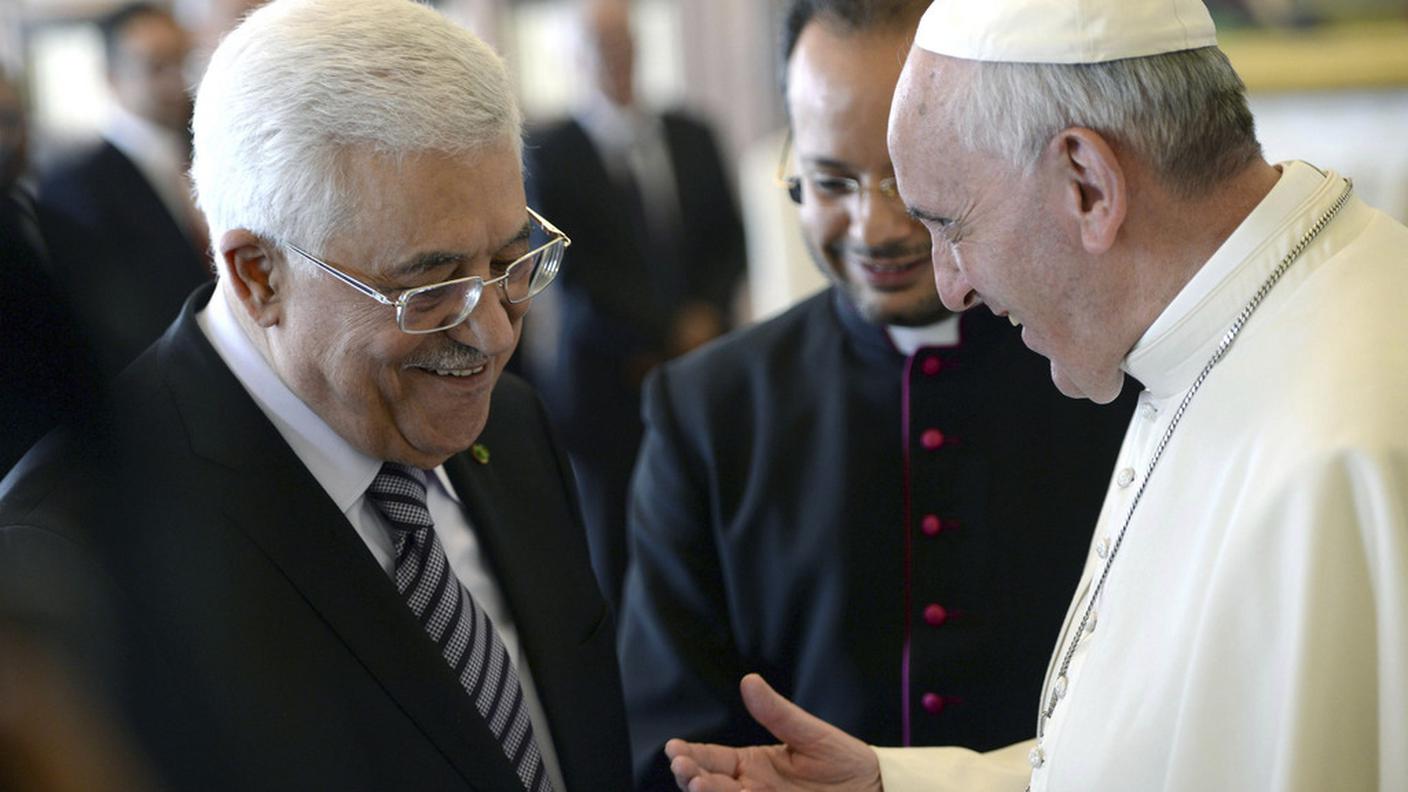 papa francesco 17 10 2013 mahmud abbas ky.JPG