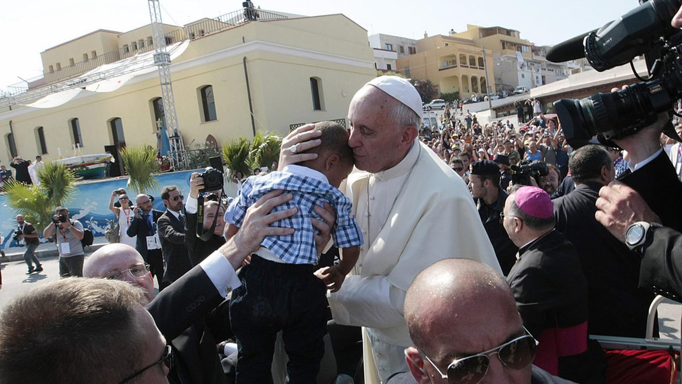 papa francesco 8 luglio 2013 visita a lampedusa ky.JPG