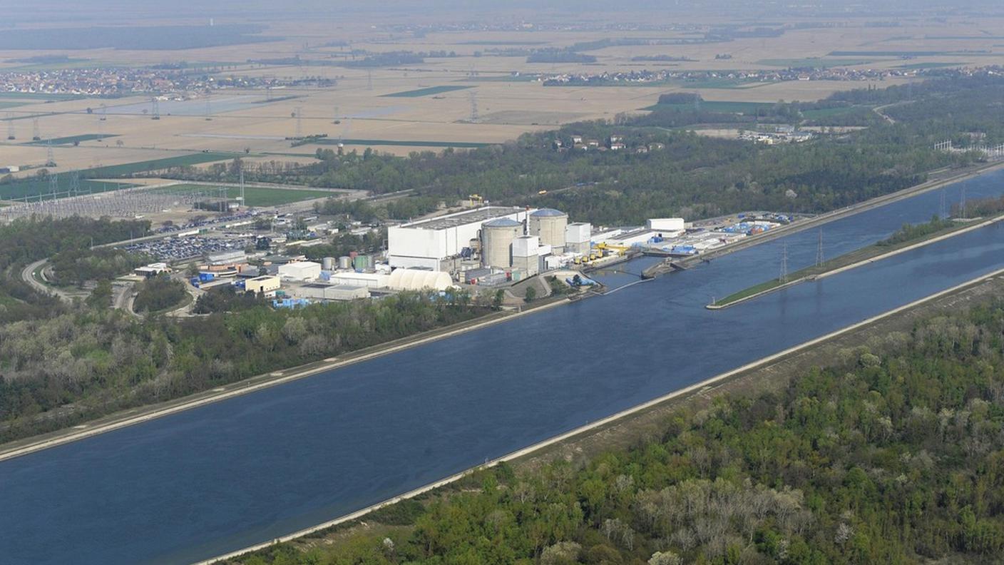 La centrale nucleare di Fessenheim sulle rive del Reno