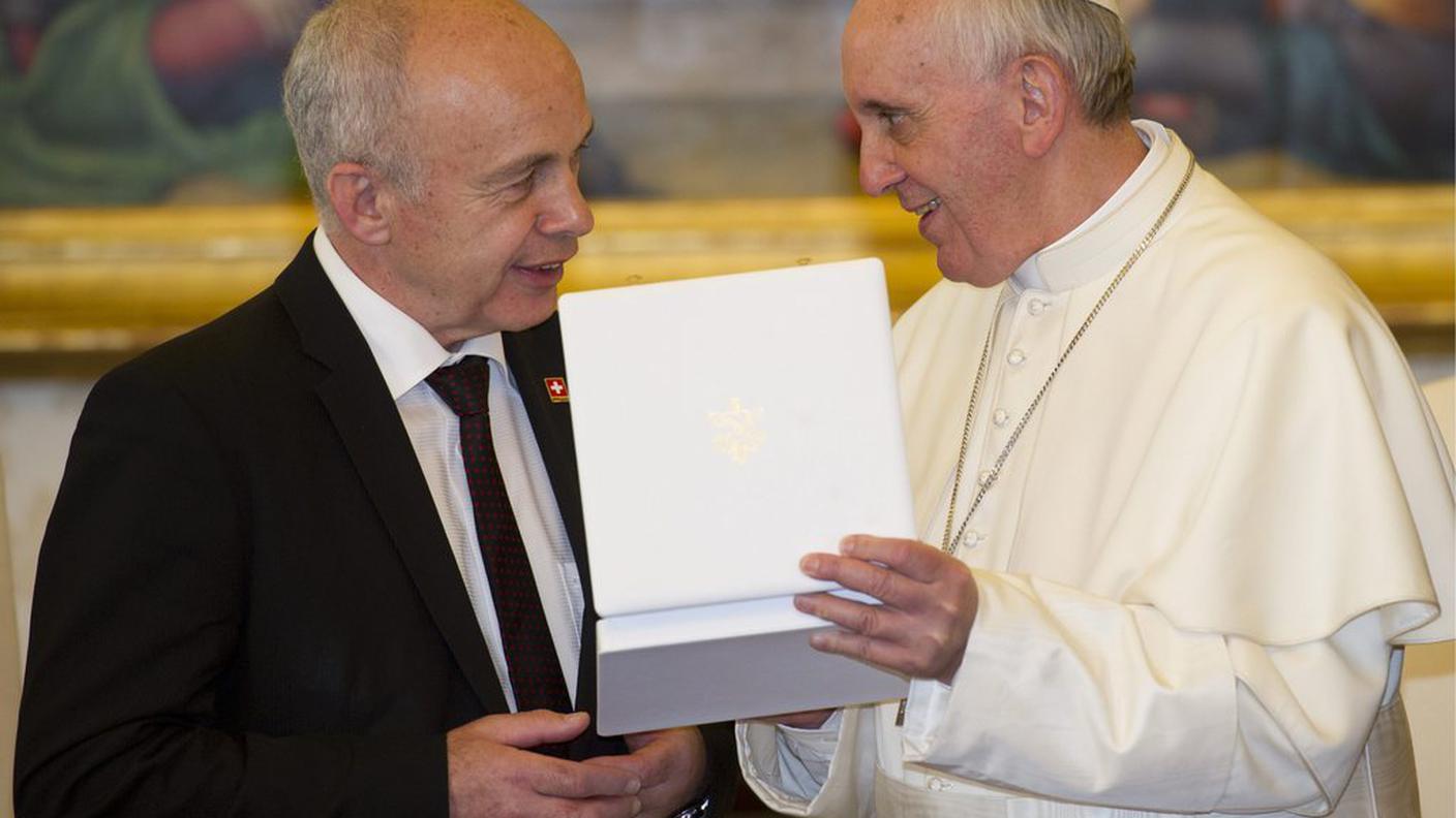 papa francesco ueli maurer 6 maggio 2013 ky.JPG