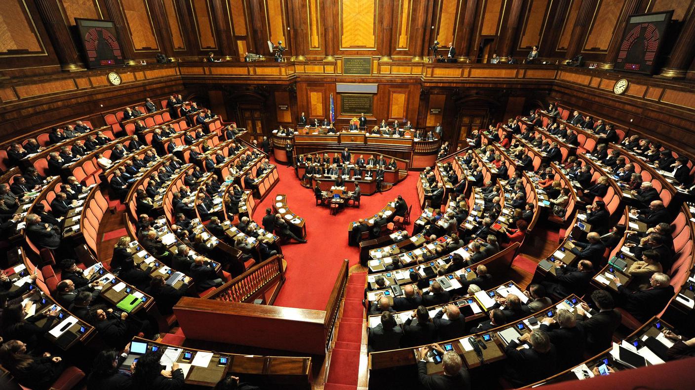 senato italiano renzi discorso ansa.jpg